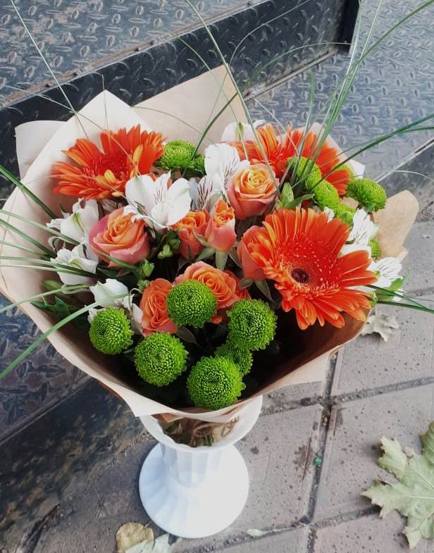 Букет цветов из: Герберы, Хризантемы, Альстромерии и Розы в Краснознаменский