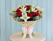 Букет цветов из:  Лилии и Розы в Краснознаменский