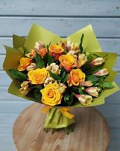 Букет цветов из:  Альстромерии и Розы в Краснознаменский