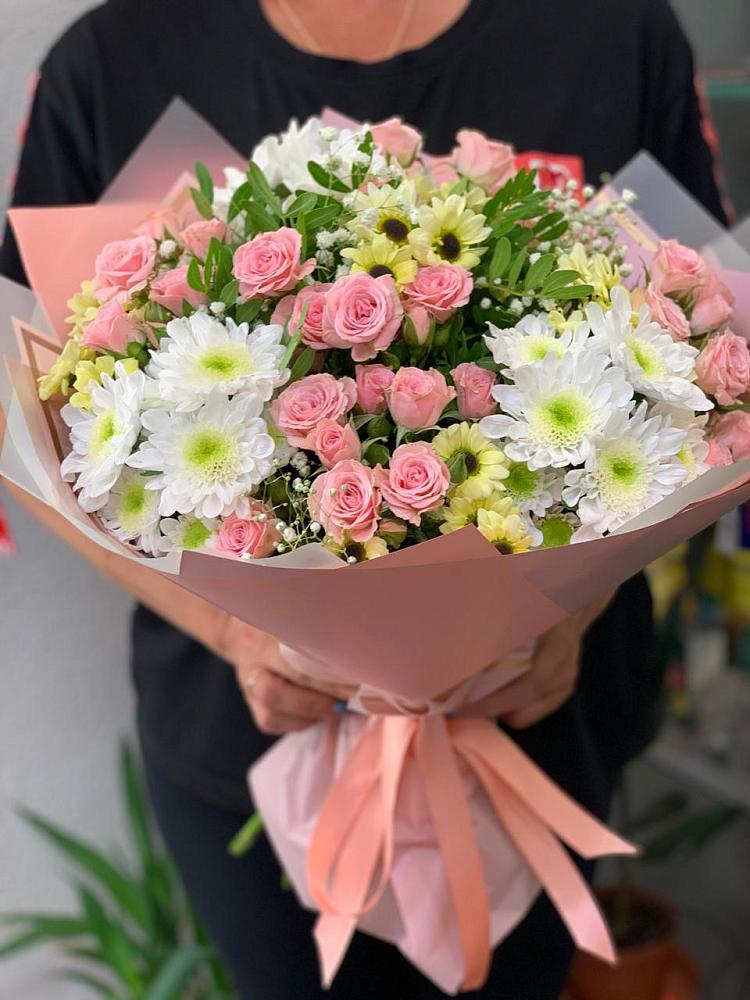 Букет цветов из: Розы и Хризантемы в Краснознаменский