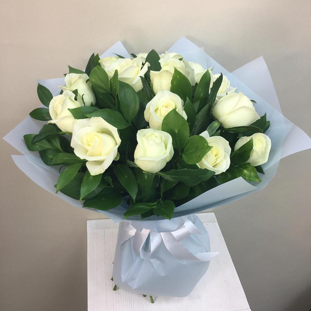 Букет 15 Белых роз Проуд в Краснознаменский