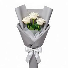 Букет 3 белые розы в Краснознаменский