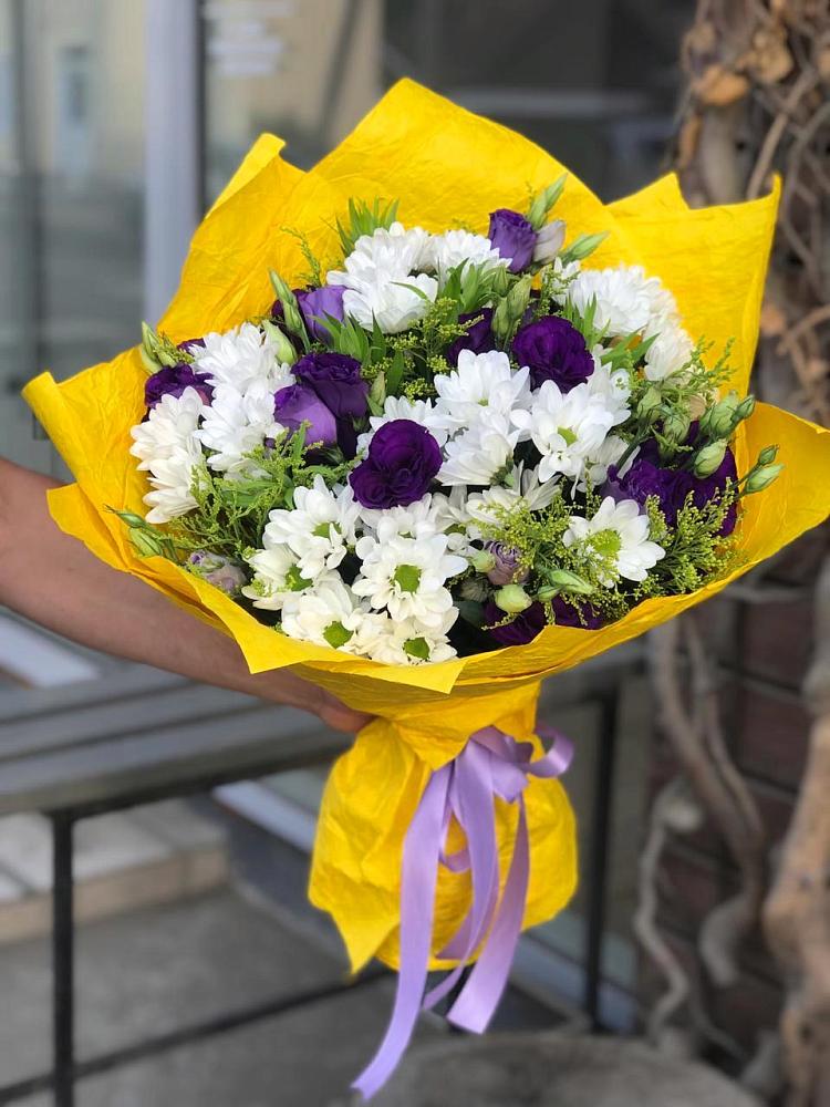 Букет цветов из: Ирисы, Хризантемы и Ромашки в Краснознаменский