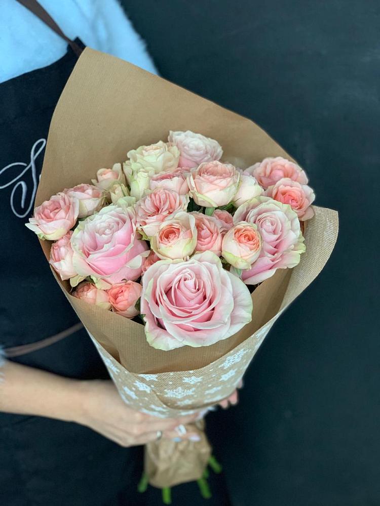 Букет цветов из: Хризантемы и Розы в Краснознаменский