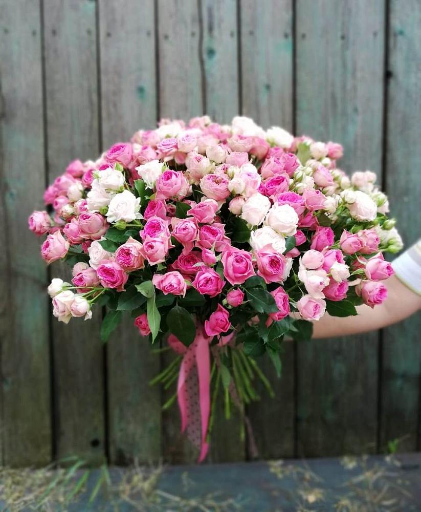 Букет Розовые кустовые розы Натали и Лав Лидия в Краснознаменский