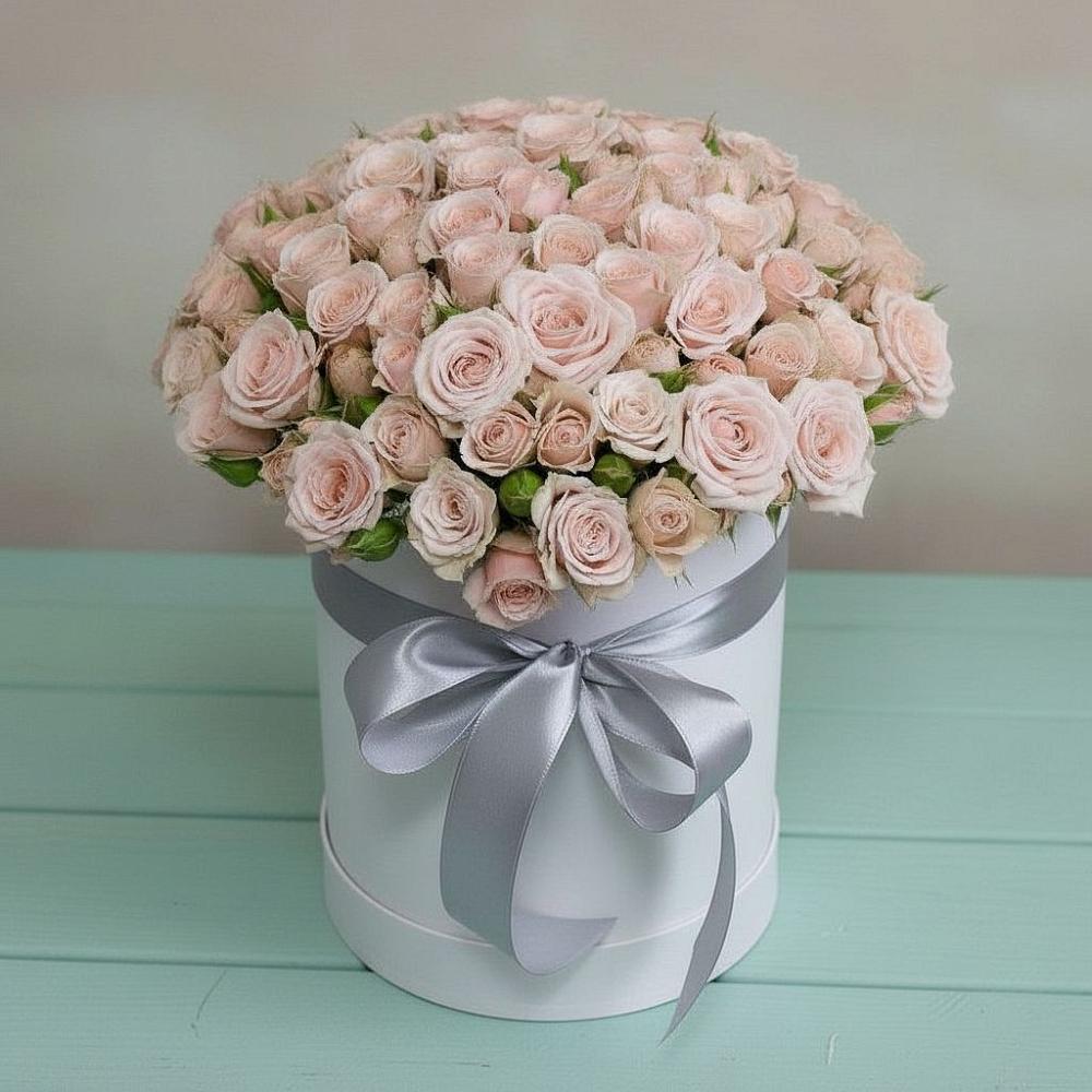 Цветочная композиция из Розы в шляпной коробке в Краснознаменский